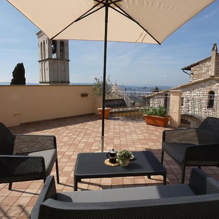 Апартаменты Scappo In Umbria, La Casa Di Eude Ассизи Экстерьер фото