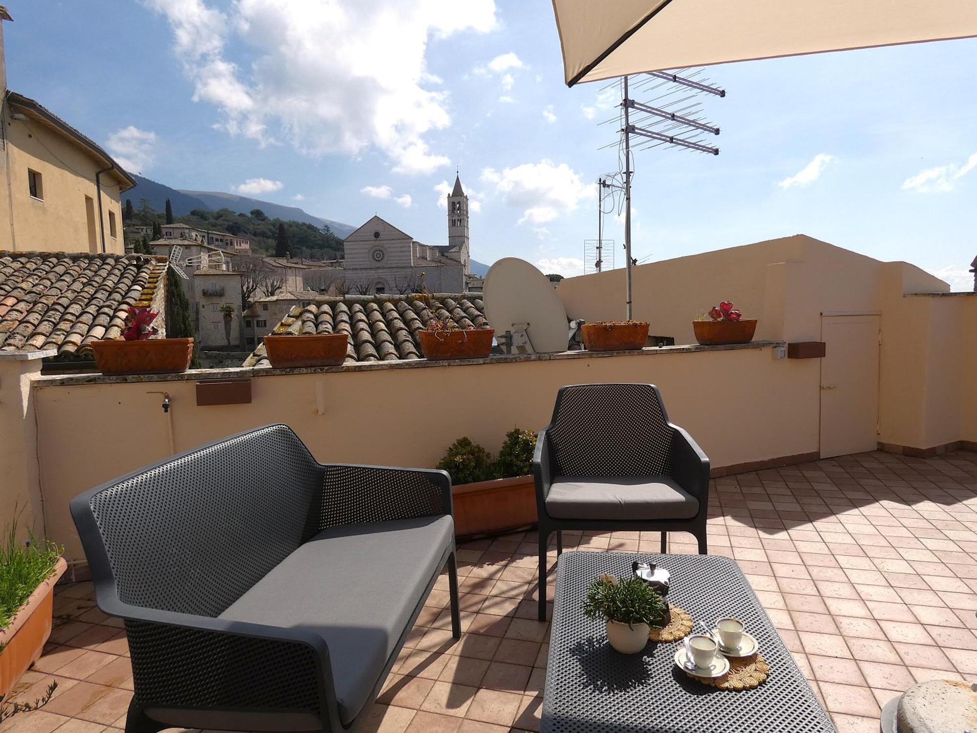 Апартаменты Scappo In Umbria, La Casa Di Eude Ассизи Экстерьер фото
